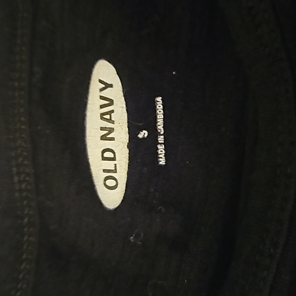 Old Navy Black “Still Dreaming” Graphic T-Shirt | Size Small - Picture 2 of 6